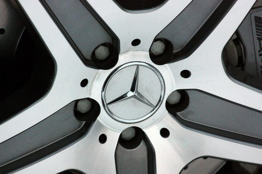  Mercedes-Benz ML63 AMG 2011 года  (фото 75 из 81)